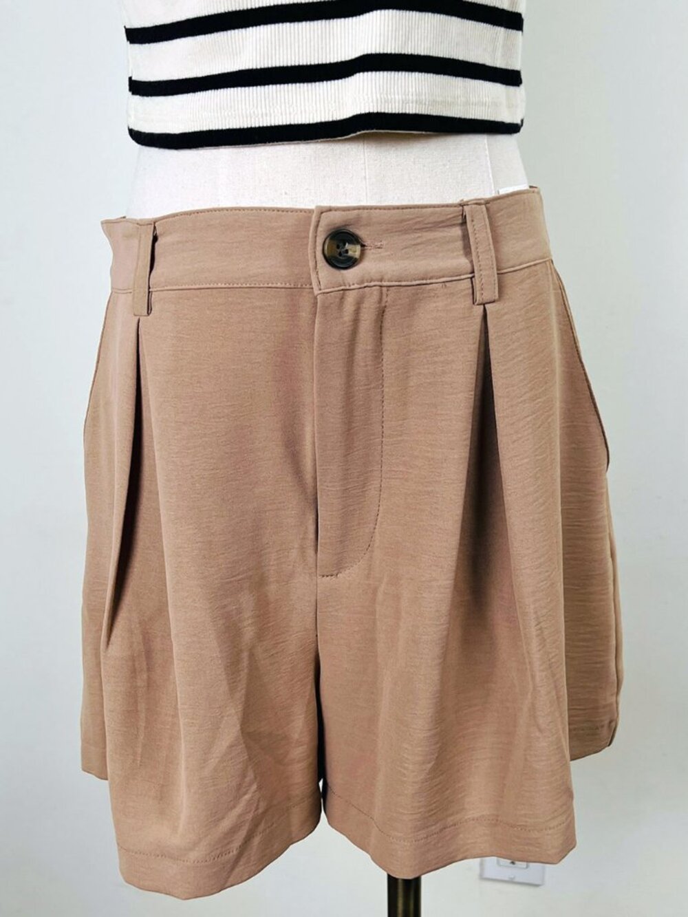 And Now This Women’s Pleated Bermuda Shorts Size S Beige Tan High Waist